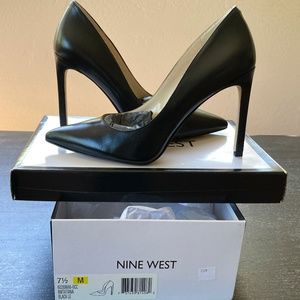 Nine West Tatiana Black Leather Pointy Toe Pumps